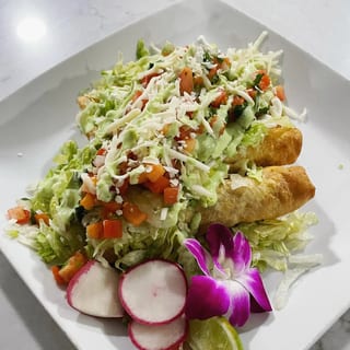 Tres Taquitos